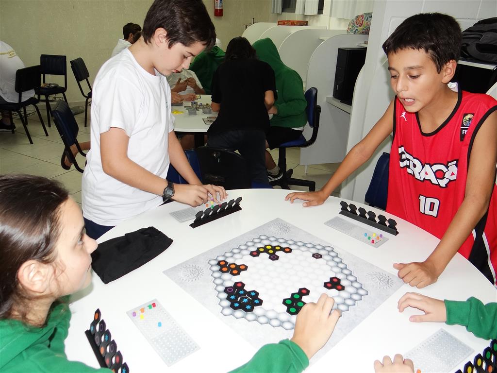 Jogos de Tabuleiro - Atividade extra-curricular do Colégio Geração