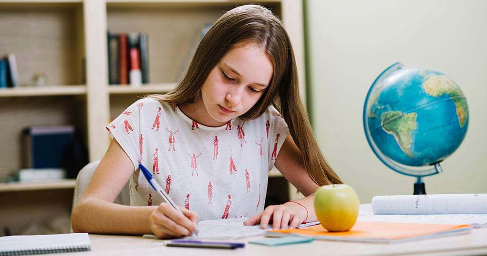 Como Ajudar Seu Filho A Ficar Concentrado Nos Estudos Em Casa